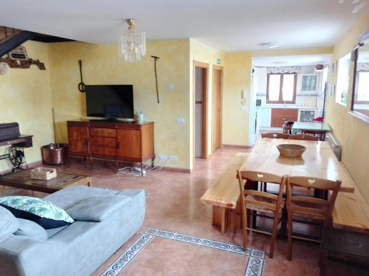 Alojamiento Rural Abuela Andrea Molinilla Vakantiehuis